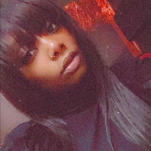 Meet your Posher, Danesha